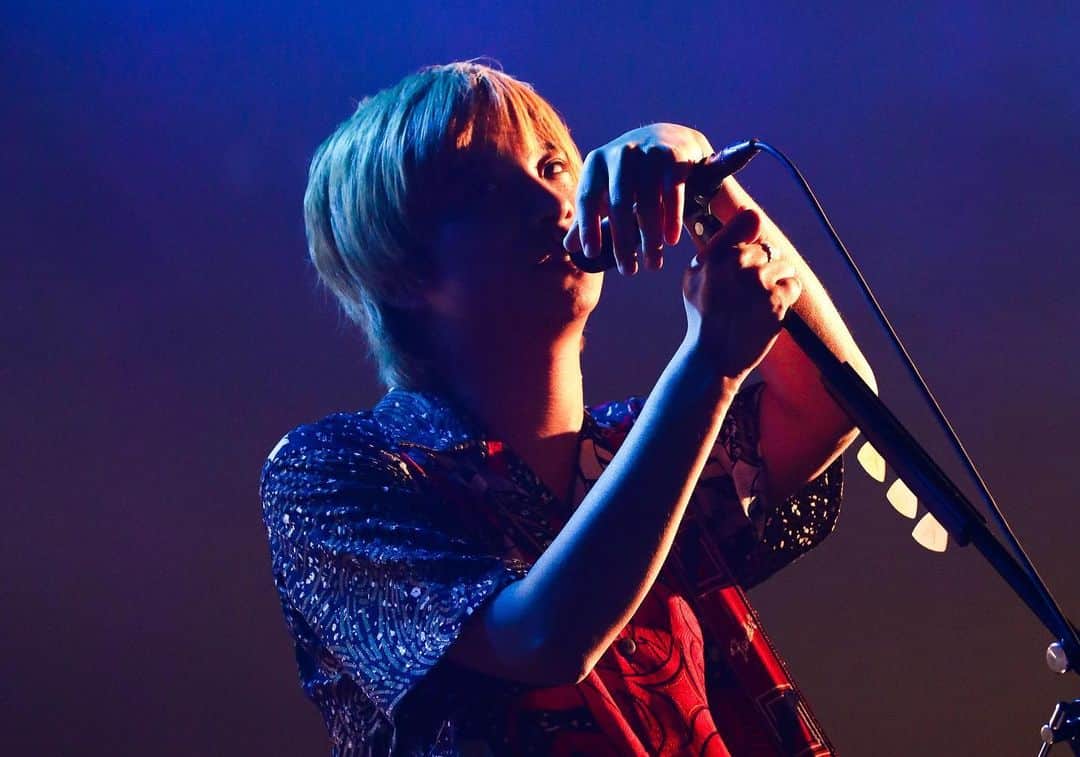 のインスタグラム：「#FM802 RADIO CRAZY 🎤  3日目 Z-STAGEに#クリープハイプ が 🌈  #レディクレ のライブ音源の一部は2020年1月13日（月・祝）19時からのRADIO CRAZY音源特番「RADIO de LIVE CRAZY」でオンエア予定📻  さらにLIVE HOUSE Antenna出演者のライブ音源の一部は、 2020年1月12日(日)24時からの「RADIO de LIVE CRAZY Eve」でオンエア予定🔈  #radiko を使えばスマホ、PCでクリアにFM802を聴くことができます👂」