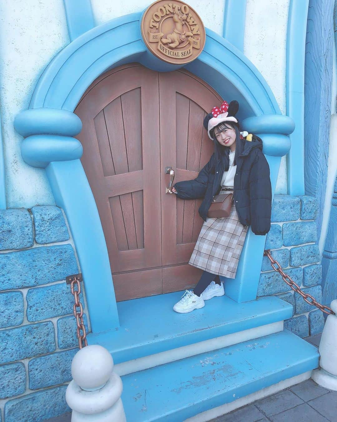 渡部愛加里さんのインスタグラム写真 - (渡部愛加里Instagram)「🚪💙」1月12日 21時51分 - akarin_1018