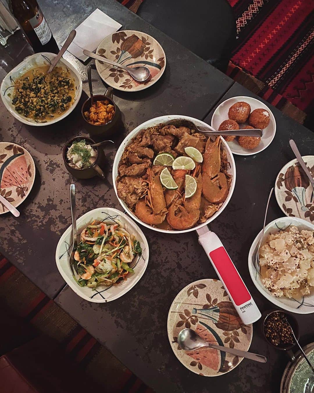村田倫子さんのインスタグラム写真 - (村田倫子Instagram)「昨日は楽しい夜でした。 マジョラムさんの手料理盛りだくさん。  たべたのんだはなしたわらった🧙‍♀️」1月12日 21時53分 - rinco1023