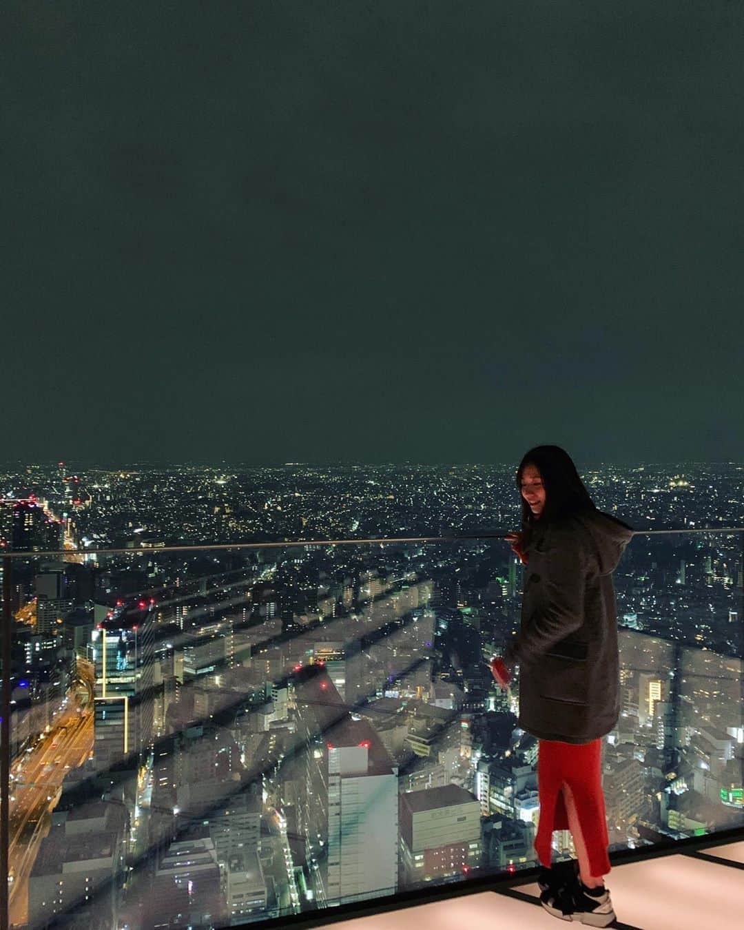 内木志さんのインスタグラム写真 - (内木志Instagram)「夜景めっちゃ綺麗やった✨🌃 都会って感じする🏙 MさんSさん連れて行って下さり ありがとうございました😊💕 #渋谷 #夜景 #スクランブルスクエア展望台」1月12日 22時02分 - cocoro_naiki