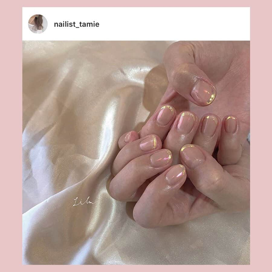 bis_web bis [ビス] さんのインスタグラム写真 - (bis_web bis [ビス] Instagram)「. オーロラネイル 💅🏻﻿ ﻿ ﻿ ニュアンスのあるオーロラネイルが可愛い💿💕 ﻿ シンプルでもひと癖あるデザインが好きな子におすすめ💅﻿ ﻿ スワイプしてチェックしてね👉🏻﻿ ﻿ ﻿ ﻿ ﻿ #nail #ネイル #ネイルデザイン #ネイルカラー #ジェルネイル #ネイルアート #オーロラネイル #ワンカラー #ニュアンスネイル #ミラーネイル #ネイリスト #bis_web」1月12日 22時36分 - bis_web