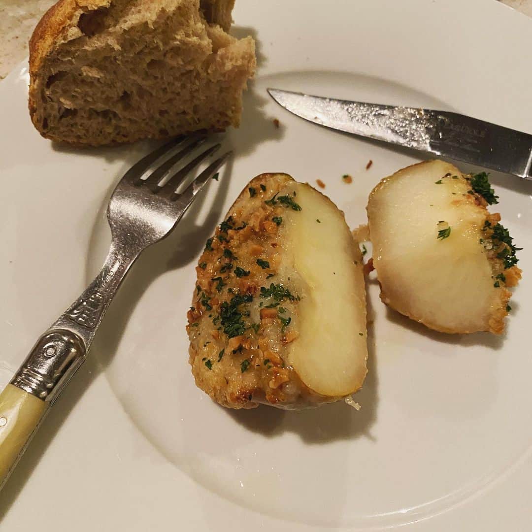 夏焼雅さんのインスタグラム写真 - (夏焼雅Instagram)「dinner♡﻿ @kikiharajuku ﻿ It tastes very good.‼︎🍐✨ ﻿ ﻿ Today is a special day. 🍽✨💭」1月12日 22時50分 - miyaaa0825