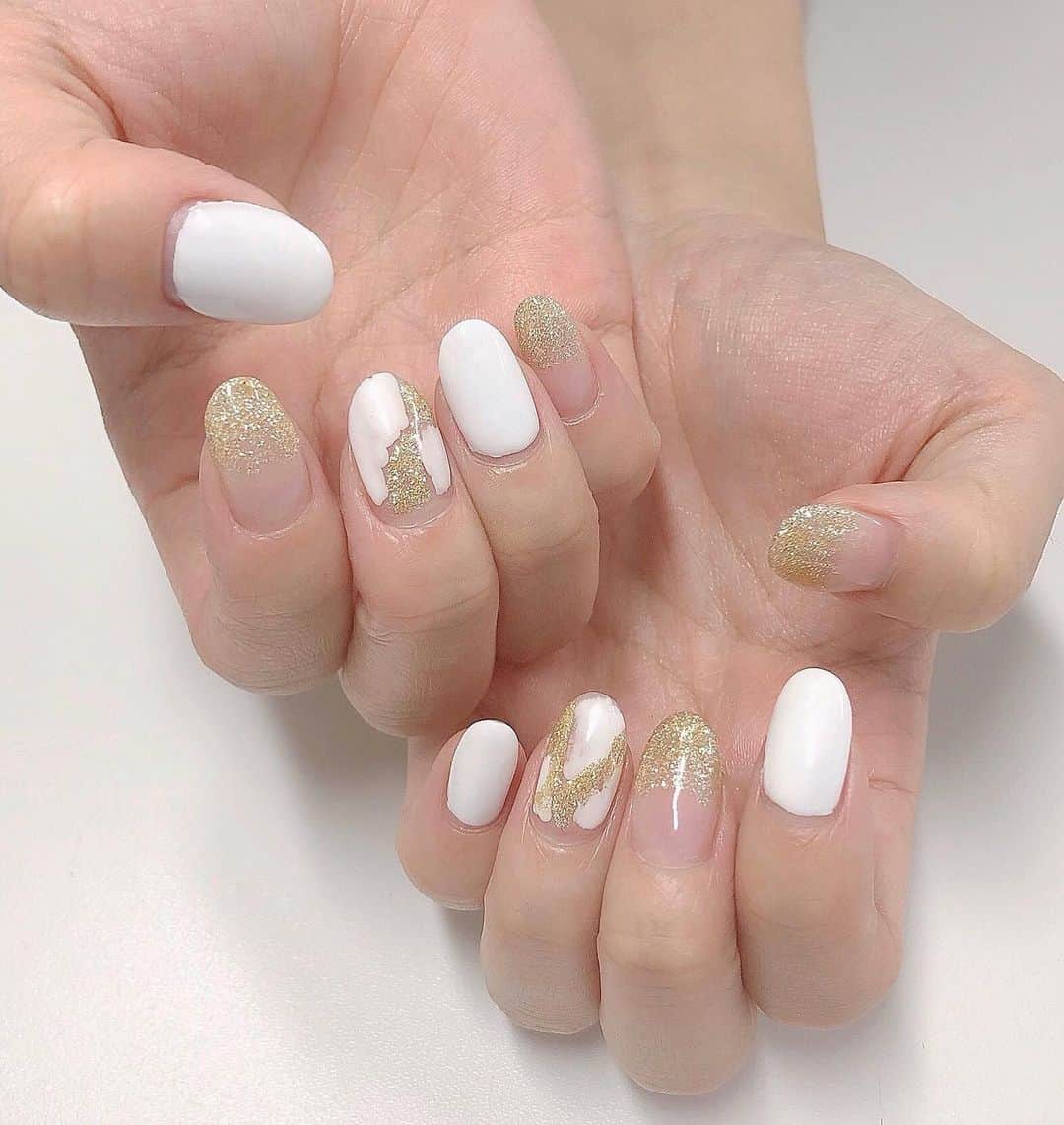 山本瑠香さんのインスタグラム写真 - (山本瑠香Instagram)「シンプルネイル💅✨ . . #nail #nailart #ネイル　#シンプルネイル　#네일아트」1月12日 22時49分 - ruka_1010_team8