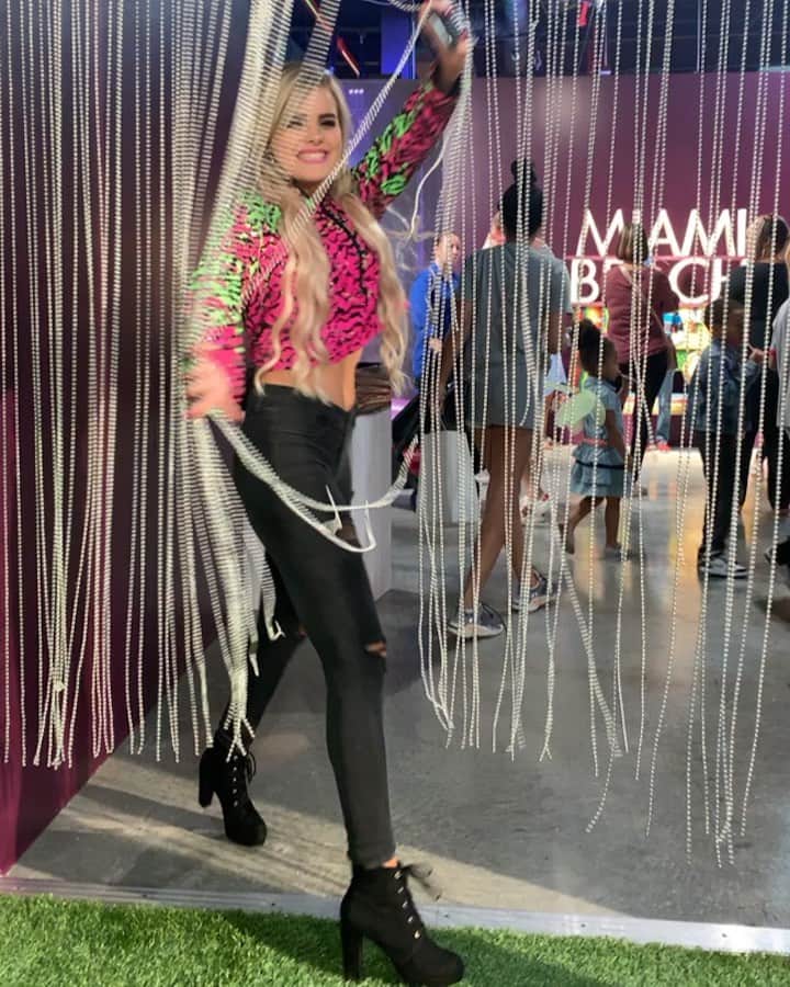 Mia Diazのインスタグラム：「THANK YOU @thecandytopia for the best time ever!!! What a YUMMY place 🍭」