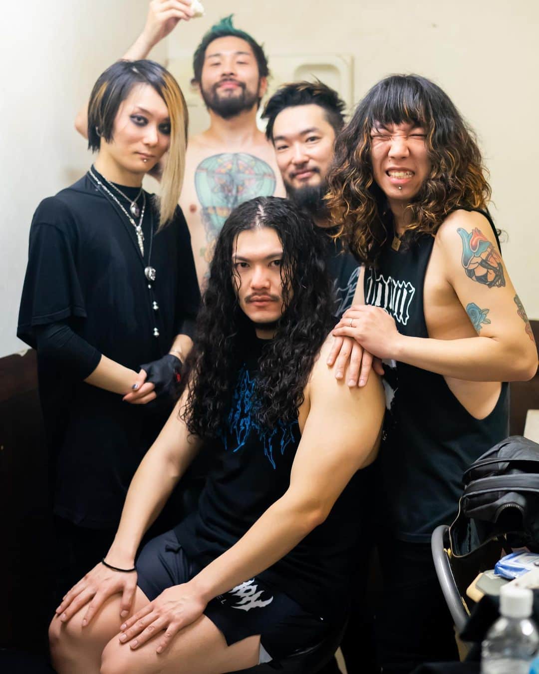 Her Name In Bloodのインスタグラム：「INViSBL presents "RAISE THE CORNA" 札幌SPiCEありがとうございました！！ 久しぶりの北海道公演、2日間素晴らしい時間を過ごせました！  誘ってくれたINViSBLもありがとう☃️ 📸 : @naoto0724」