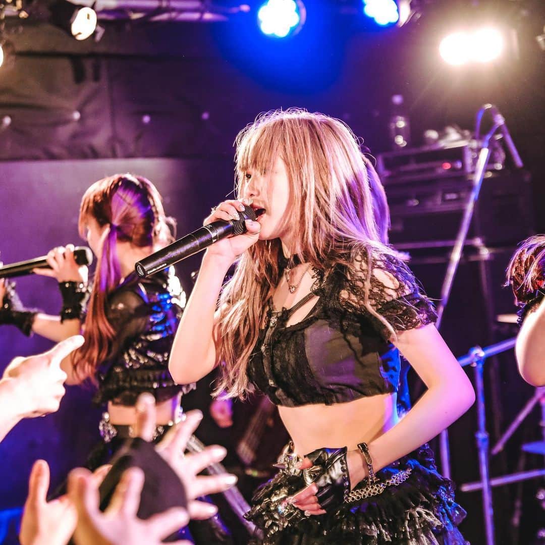 LADYBABYさんのインスタグラム写真 - (LADYBABYInstagram)「#LADYBABY LIVE Photo  20.1.4（土） @ 浜松FORCE SEE YOU Reburn TOUR名古屋公演  #金子理江 #池田菜々 #唐沢風花 #有馬えみり」1月12日 23時45分 - ladybaby_jp