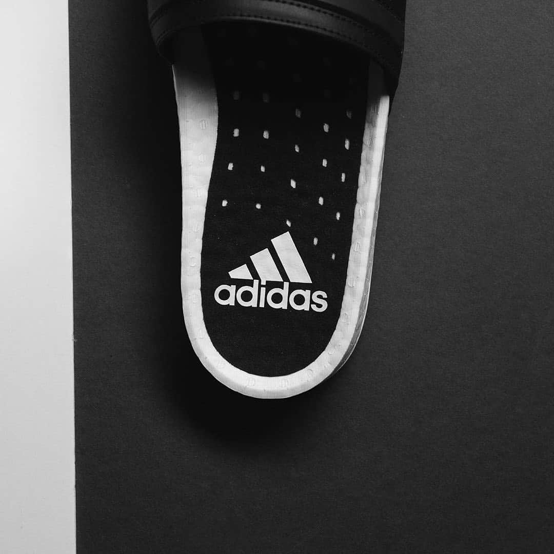HYPEBEASTさんのインスタグラム写真 - (HYPEBEASTInstagram)「@hypebeastkicks: @adidas has taken its BOOST cushioning to the next level by incorporating it into the classic 'adilette' slide to create the new adilette BOOST. Arriving in a black and white colorway, the slides are available now at the adidas webstore and at retailers like @sneakerpolitics for $60 USD.⁠⠀ Photo: Sneaker Politics」1月13日 2時09分 - hypebeast