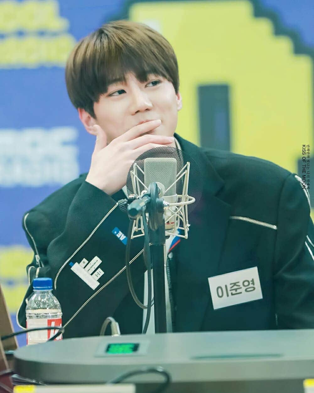 ジュンさんのインスタグラム写真 - (ジュンInstagram)「•191212 | Jun on MBC Idol Radio . CR: _kissofthemoon . ×Follow @JunUKISS for more ×Join Us on Telegram (Link in Bio) . | #jun #junyoung #leejunyoung #kevin #kevinwoo #kiseop #elikim  #shinsoohyun #hoon #ukiss #unb #iraniankissme #Kpop #kpopboys #maknae #Kdrama #classoflies #mrtemporary #준 #이준영 #유키스 #유앤비 #미스터기간제 #스웨그에이지 | @ukiss_jun97 & @leejunyoung_ig」1月13日 15時19分 - junukiss