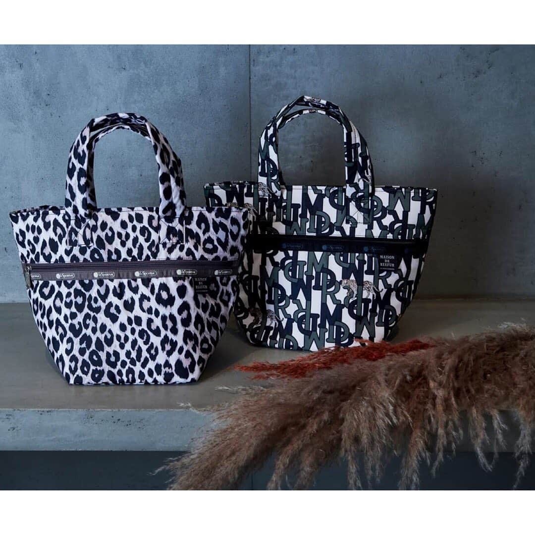 MAISON DE REEFURのインスタグラム：「. 【MERCI TIME SALE】 . MAISON DE REEFURでは、ブランド最終ともなるタイムセールを開催中！ . 話題の「LeSportsac(レスポートサック)」とのコラボレーションアイテムがセールOFF率から《さらに》10％OFF！ . 今回のテーマは、「Nature Mood（ネイチャームード)」。 アイコンでもあるヒョウ柄のスペシャルステッカー付き！ . ポケット付きで収納力のあるトートバッグは、軽量で持ち運びも便利。 . ■ Reefur Monogram Jungle Petit Amour Tote/ @maisondereefur . ■ Leopard Holic Noir Petit Amour Tote/ @maisondereefur . . 【展開店舗】 ルミネエスト新宿店・博多店・OFFICIAL WEB SHOP・OFFICIAL GLOBAL SHOP・ZOZOTOWN店 ※ ルミネエスト新宿店・博多店は、本日1/13(Mon)をもちまして、営業を終了させていただきます。 『2BUY 10％OFF キャンペーン』同時開催中！ . #maisondereefur #reefur #bag #lesportsac #timesale sale #wintersale #winter #winterfashion #fashion #logo #bag #totebag #collaboration #ロゴ #ポーチ #バッグ #レスポートサック #セール #リーファー #メゾンドリーファー #mercisale #merci #7年間ありがとう . @maisondereefur @lesportsacjapan」