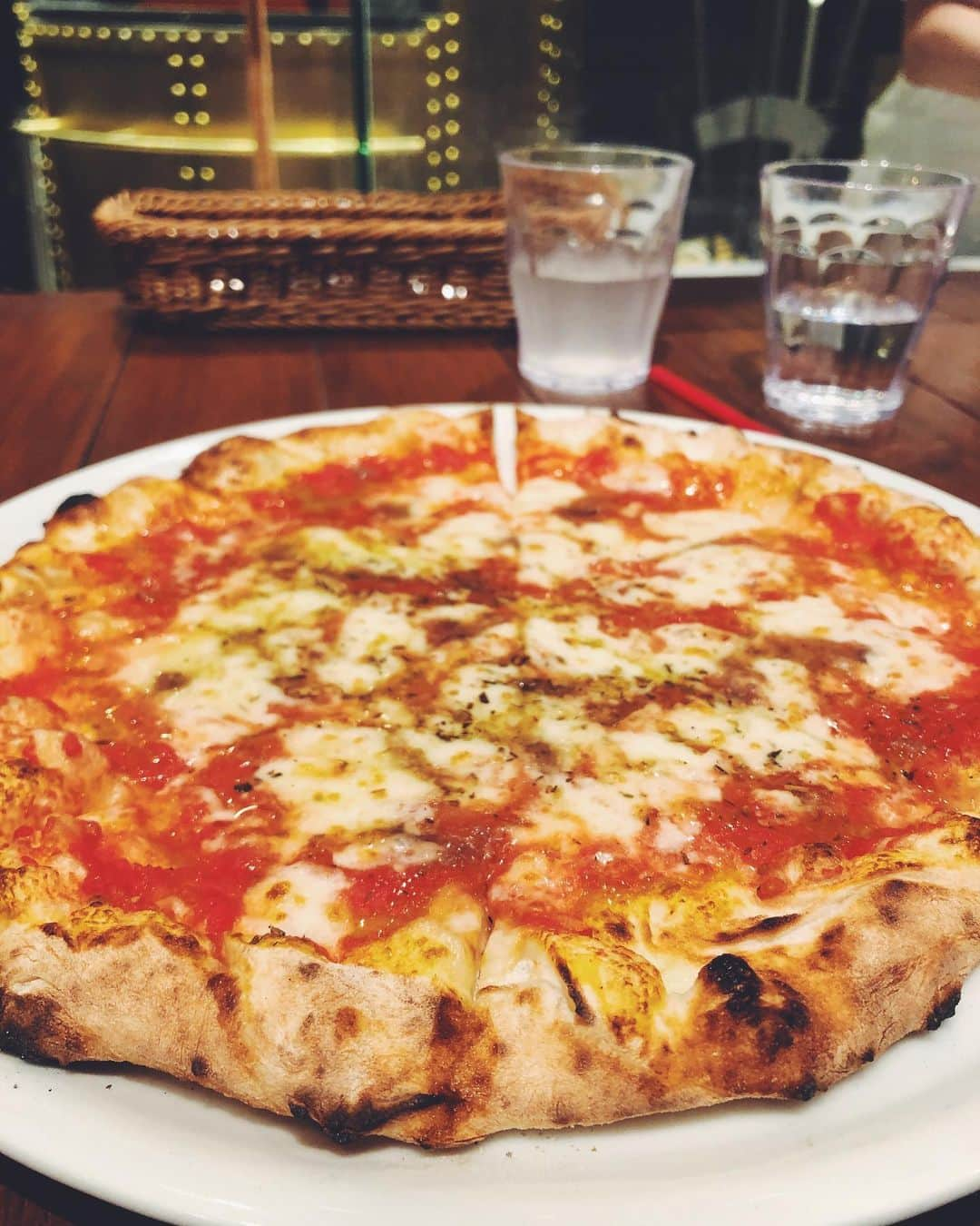 尾形沙耶香さんのインスタグラム写真 - (尾形沙耶香Instagram)「#pizzatime🍕  #savoypizzatokyo  早くまた食べたい！」1月13日 14時58分 - sayakaogata