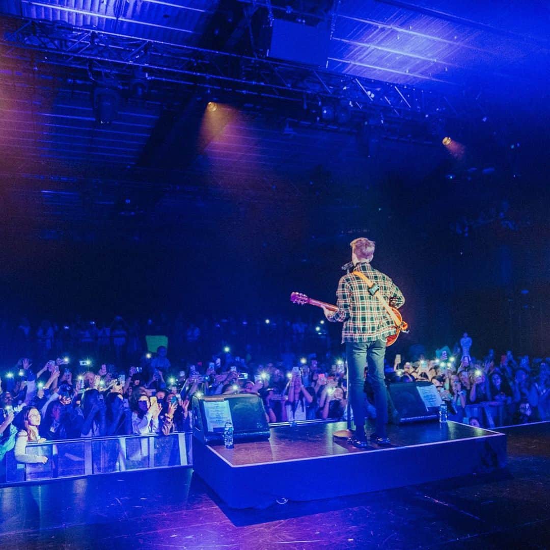 ジョニー・オーランドさんのインスタグラム写真 - (ジョニー・オーランドInstagram)「i miss you ⭐️🚀」1月13日 6時40分 - johnnyorlando