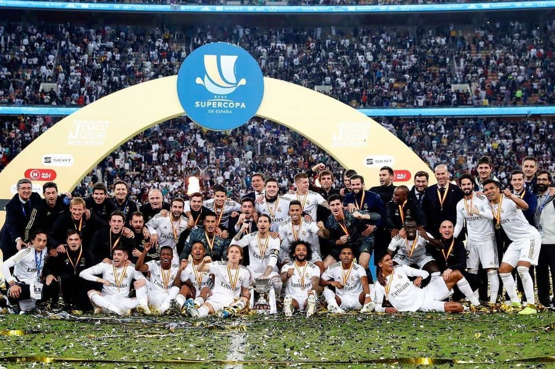 アルフォンス・アレオラさんのインスタグラム写真 - (アルフォンス・アレオラInstagram)「Supercampeones de España ! 🏆 @realmadrid #Campeones #HalaMadrid #RMSupercopa」1月13日 7時40分 - alphonseareola