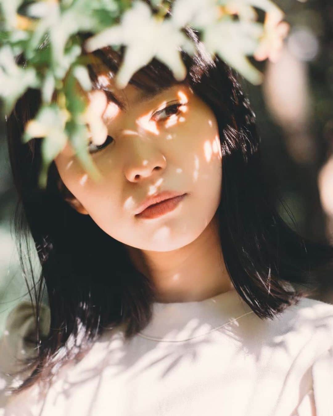 のインスタグラム：「꙳ 春が恋しいよ  @m02mk ⠀ ⠀ ⠀  #作品撮り #portrait #ポートレート #ポートレートモデル #ポートレート部 #tokyocameraclub #東京カメラ部 #reco_ig #indies_gram #igersjp #photo_jpn #jp_portrait部 #daily_photo_jpn #indy_photolife #pics_jp #ig_japan #cool_portrait_ #japan_portrait_club #lovers_nippon_portrait #coregraphy #as_archive #jp_gallery  #ig_photo  #photo_japan #instagramjapan #instagood #isntapic #instalike #instagram」