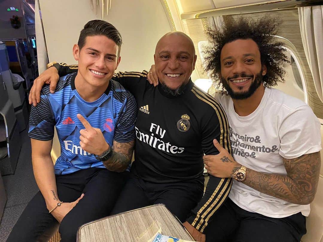 ハメス・ロドリゲスのインスタグラム：「Mucha calidad junto a mi 😜Muita qualidade do meu lado. Canhotos feras né ? 😅」