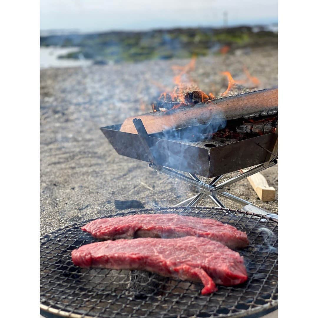 鈴木サチさんのインスタグラム写真 - (鈴木サチInstagram)「久しぶりのBBQ 準備とか早起きとかで疲れるけど、楽しくて気持ちもリフレッシュされるから、また行きたくなっちゃう。 今年は子供たちとたくさん行けるといいなー。 帰りは道の駅でお買い物、野菜が大きくて安くてビックリ！！ #mama #mother #model #kids #baby #family #friends #bbq #japan」1月13日 11時01分 - sachi_suzuki