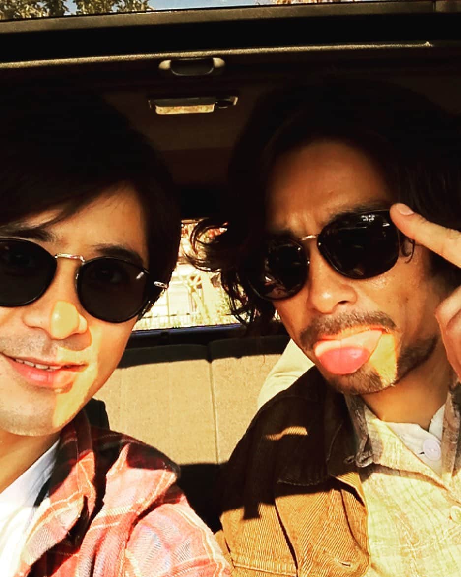 斉藤祥太のインスタグラム：「今日はサーファーの慶太くんと☺️YouTubeの撮影だよ❤️ 成人の皆さんおめでとう🎉 飲み過ぎ注意⚠️ #成人の日 #双子#twins #YouTube #斉藤祥太#斉藤慶太」