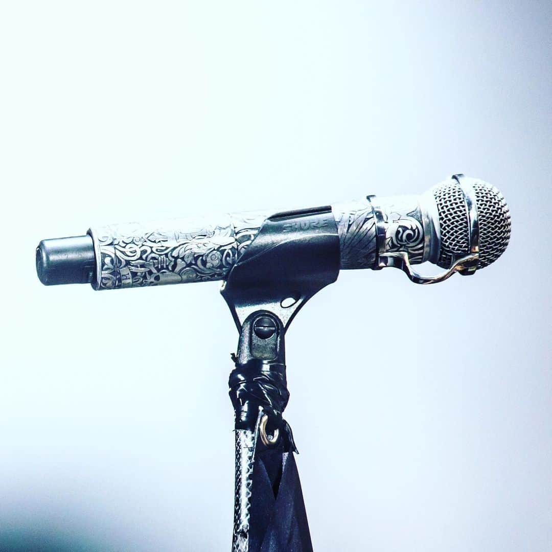 L'Arc-en-Ciel【公式】のインスタグラム：「"ARENA TOUR MMXX" in Osaka DAY4！ 「ARENA TOUR MMXX」大阪公演DAY4！  #LArcenCiel #LArc #ラルク#彩虹樂團 #LArcMMXX #ARENATOURMMXX #MMXX」