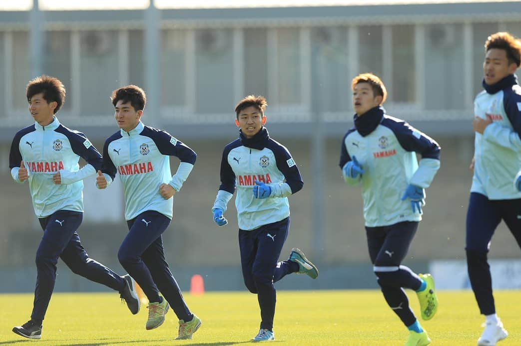 ジュビロ磐田さんのインスタグラム写真 - (ジュビロ磐田Instagram)「1/13(月・祝)8:30 ＠大久保G  #soccer #football #Jubilo #Jleague #iwata #shizuoka #ジュビロ磐田 #サッカー #フットボール #Jリーグ #サックスブルー」1月13日 12時56分 - jubiloiwata.official