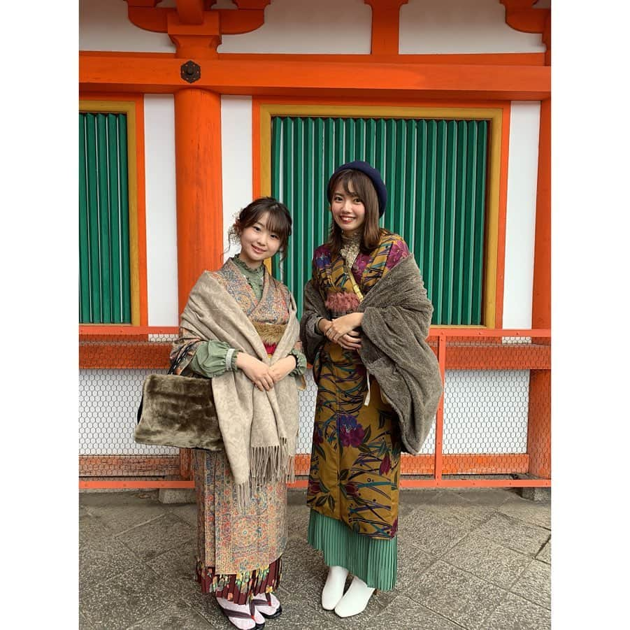 加藤里奈（カトリーナ）さんのインスタグラム写真 - (加藤里奈（カトリーナ）Instagram)「⛩八坂神社⛩ 神社巡りもしました🙆‍♀️ 限定御朱印かわいかった😍 御利益ありそうな巨大絵馬も❤️ * * #八坂神社 #神社巡り #神社好きな人と繋がりたい #神社好き #神社仏閣  #京都 #京都観光 #京都旅行 #京都巡り #着物 #着物ヘア #着物コーディネート #着物レンタル #着物女子 #着物好き #きもの #きものコーディネート #きもの女子 #きものコーデ #お着物 #着物生活 #kimono #kimonostyle #kimonofashion #タビジョ #御朱印 #限定御朱印 #御朱印巡り #御朱印ガール #御朱印好きな人と繋がりたい」1月13日 13時30分 - rinakatoktriiina