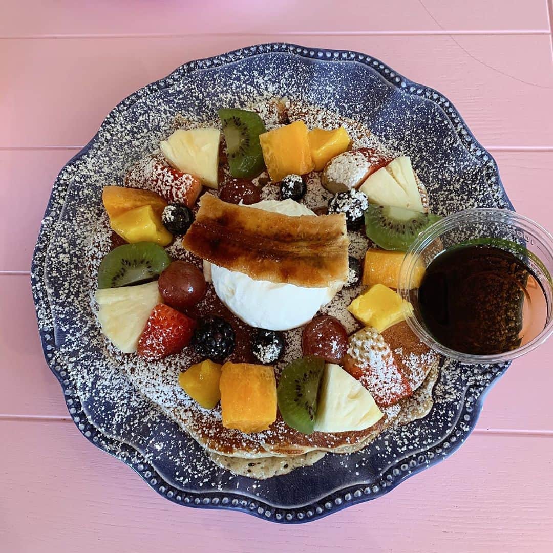 のインスタグラム：「brunch🥞🧡 #moreys #hawaii」