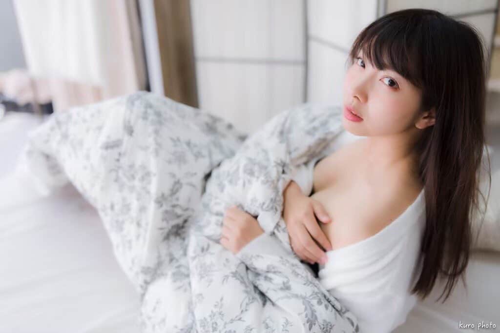 高田世莉菜さんのインスタグラム写真 - (高田世莉菜Instagram)「おやすみ😘 #グラビア　#model #関西」1月13日 23時41分 - serina_0531