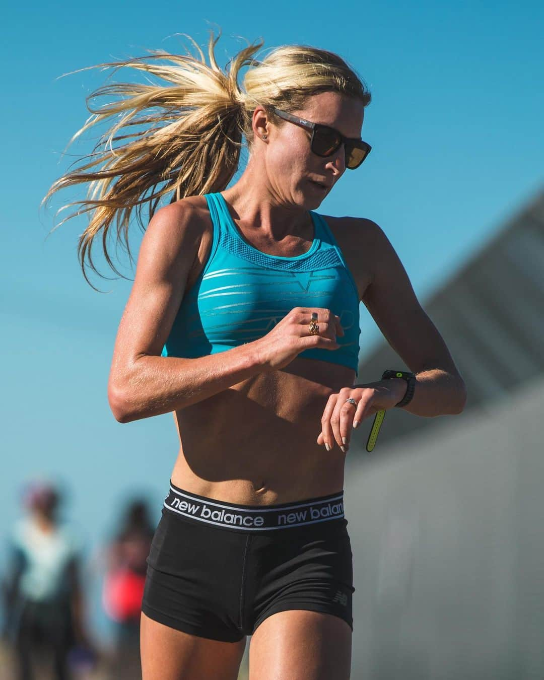 エマ・コバーンさんのインスタグラム写真 - (エマ・コバーンInstagram)「Ponytail be poppin 👌🏻 that is all ✌🏻 #happymonday ⠀⠀⠀⠀⠀⠀⠀⠀⠀ ⠀⠀⠀⠀⠀⠀⠀⠀⠀ ⠀⠀⠀⠀⠀⠀⠀⠀⠀ 📷 @justinbritton #TeamNB #motivationmonday #LikeABoss」1月13日 23時55分 - emmacoburn