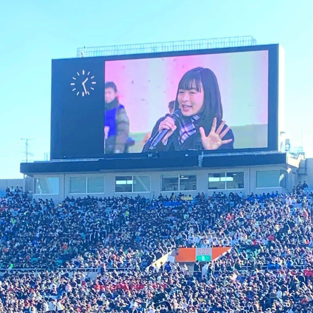 森七菜さんのインスタグラム写真 - (森七菜Instagram)「本日、第98回全国高校サッカー選手権大会の終幕を応援マネージャーとして見届けることができました。﻿ ﻿ 選手のみなさま﻿ 地区予選から4ヶ月間、本当にお疲れ様でした。﻿ 選手達があの大きな舞台で心からサッカーを楽しんでいる姿に心が震えて、高校サッカーが多くの人に愛されている理由がすぐに分かりました。たくさんの歓喜と感動を、本当にありがとうございました。これからも皆様のサッカーを楽しく拝見させていただきたいと思っています！⚽️﻿ ゆっくーーり休んでください！﻿ ﻿ 私自身、試合を観戦していて知ることがたくさんあり、親友との約束を果たすこともでき、実りの多い超アツい冬になりました。高校サッカーに携わられた全ての皆様に感謝の気持ちでいっぱいです。本当にありがとうございました。﻿ よーしお祝いにお肉食べるぞーー！！﻿ ﻿ 一生懸命ってほんとうにかっこいい！！！﻿ ﻿ 15代目応援マネージャー　森七菜」1月14日 0時11分 - morinana_official