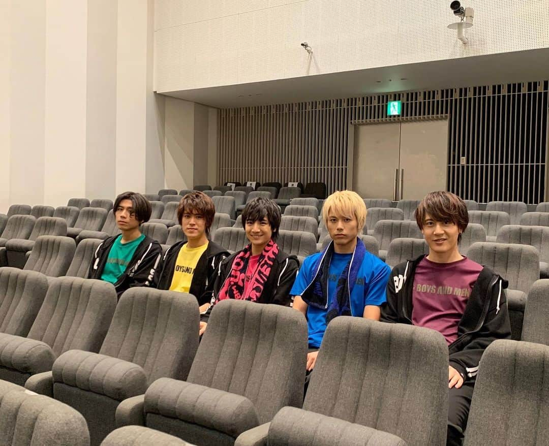 BOYS AND MENさんのインスタグラム写真 - (BOYS AND MENInstagram)「柏原市リビエールホールにて 「ボイメン☆ＫＡＮＳＡＩ ウォーカーロケＮｏ１決定戦」でした😄✨ #ボイメン #本田剛文 #勇翔 #平松賢人 #土田拓海 #吉原雅斗 #配膳のタイミングは優柔不断の結果 #エリア研究生 #エリア研究生関西」1月14日 0時09分 - boysandmen_official