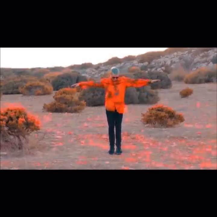 アンドレ・ドラモンドのインスタグラム：「Feb 14🦋  tag @djsnake 🙌🏽」