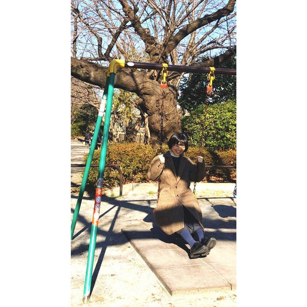 熊木杏里のインスタグラム：「ラジオ収録でした。 嬉しいお話しだったなぁ また詳細はお知らせします。  見えるラジオも撮影◉ 公園。  曲作りは始まっていて 悶々と。 １月の日々です。」