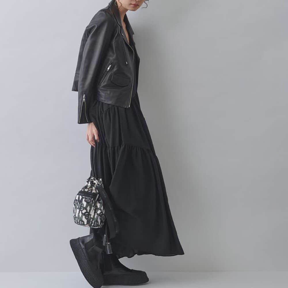MAISON DE REEFURのインスタグラム：「. 【MAISON DE REEFUR x LeSportsac】 STYLE COLLECTION . 期間限定！話題の「LeSportsac(レスポートサック)」とのコラボレーションアイテムが［MERCI TIME SALE］に登場。 . 今回のコラボレーションテーマは、「Nature Mood（ネイチャームード)」。 アイコンでもあるヒョウ柄のスペシャルステッカー付き！ . ■ Reefur Monogram Jungle Reefur Pochette/ @maisondereefur . . 【展開店舗】 ルミネエスト新宿店・博多店・OFFICIAL WEB SHOP・OFFICIAL GLOBAL SHOP・ZOZOTOWN店 ※ ルミネエスト新宿店・博多店は、本日1/13(Mon)をもちまして、営業を終了させていただきます。 『2BUY 10％OFF キャンペーン』同時開催中！ . #maisondereefur #reefur #bag #lesportsac #timesale #sale #wintersale #winter #winterfashion #fashion #bag #drawstringbag  #collaboration #ロゴ #巾着バッグ #バッグ #コラボ #レスポートサック #セール #リーファー #メゾンドリーファー #mercisale #merci #7年間ありがとう . @maisondereefur @lesportsacjapan」