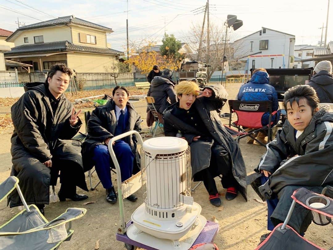日本テレビ「今日から俺は‼︎」さんのインスタグラム写真 - (日本テレビ「今日から俺は‼︎」Instagram)「成人の日✨ 新成人の方々おめでとうございます㊗️ 今日俺メンバー、20歳超えてもバリバリ昭和の高校生やります‼️何歳になっても心も体もフレッシュ🍋一生青春だぜ👊  #今日俺劇場版 #今日から俺は‼︎ #賀来賢人 #仲野太賀 #矢本悠馬 #柾木玲弥 #福田監督はモニターに集中」1月13日 16時24分 - kyoukaraoreha_ntv