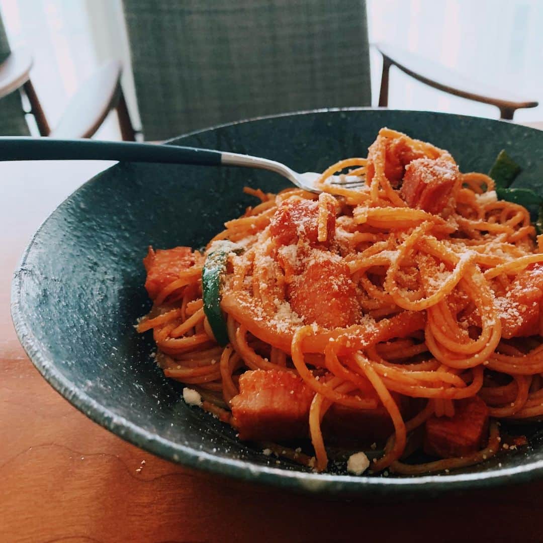 水嶋ヒロのインスタグラム：「なぽりちゃん #hiromeshi #ナポリタン #娘 #daughter #japaneseketchuppasta #napolitan #blog 🧒🏻」