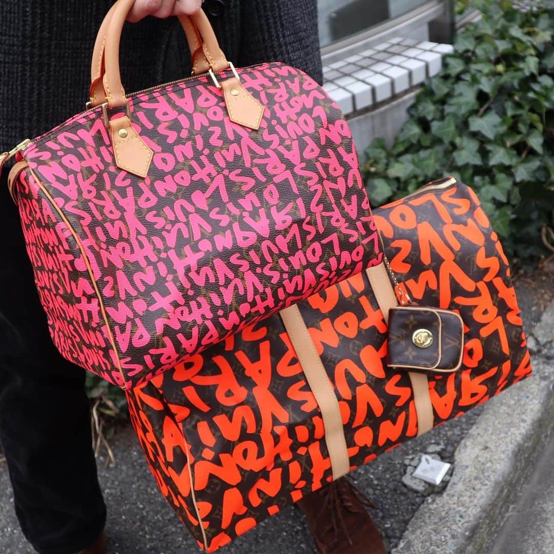 Vintage Brand Boutique AMOREさんのインスタグラム写真 - (Vintage Brand Boutique AMOREInstagram)「Louis Vuitton Grafitti #Speedy30 & #Keepall50 from 2008-2009. Free Shipping Worldwide✈️ DM for more information ≫ ≫ ≫✉️ info@amorevintagetokyo.com  #ヴィンテージ #ルイヴィトン  #ヴィンテージヴィトン  #ヴィンテージブランドブティック #アモーレ #アモーレトーキョー #表参道 #青山 #東京 #hermes #vintage #vintageLV #LVvintage#amoretokyo #amorevintage #vintageshop  #amoregentleman #アモーレジェントルマン」1月13日 18時31分 - amore_tokyo