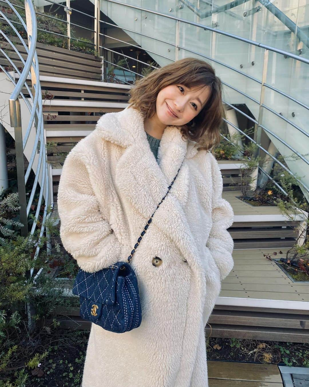 水野佐彩さんのインスタグラム写真 - (水野佐彩Instagram)「・ ガンダムコートが 1番あたたかいんだな🥺❤️笑 ふわふわヘアにしたよん💕💕 シャネルの新しいコスメがやはり最高❣️ #sサイズコーデ  #153cmコーデ #おちびコーデ #おちびの輪 #妊婦コーデ #マタニティコーデ #妊娠10ヶ月 #マタニティライフ #ぷんにーらいふ #臨月 #臨月コーデ #臨月妊婦 #正産期」1月13日 18時41分 - saaya_mizuno