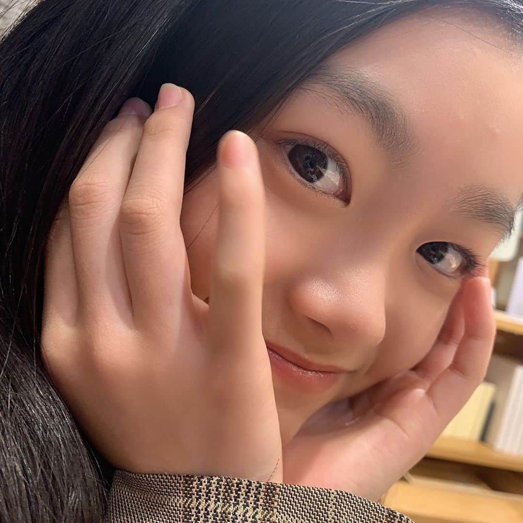 石川紗由のインスタグラム：「🍒 ・ 超ドアップ🥕 仲のいい友達が撮ってくれたの𓂃𓃺𓈒𓏸 ・ 3連休も明日で終わり...。 皆さん明日から頑張りましょう!!🙈💗 ・ ・ #ドアップ#3連休#成人式#レプロエンタテインメント#レプロ」