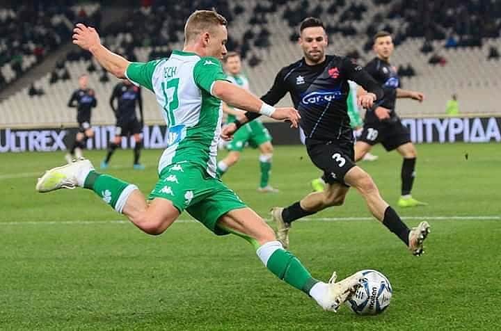 ウッフェ・ベックのインスタグラム：「🇩🇰 Celebrating my birthday after a good win yesterday ☘️」