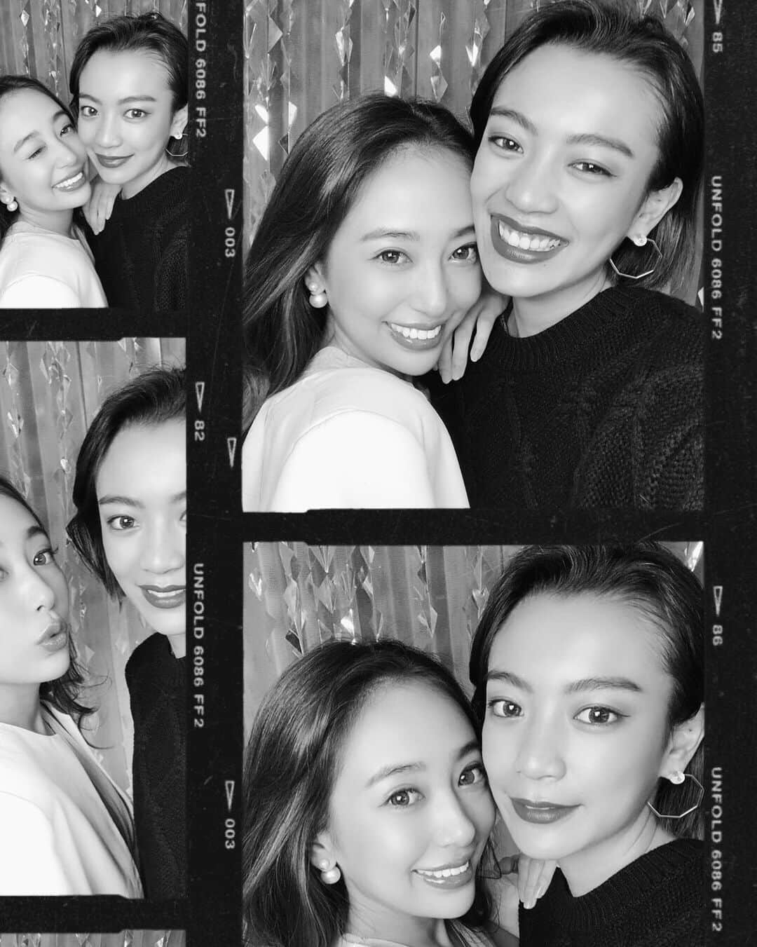のインスタグラム：「ぺったりんこっ🐻🐻❤️ ライティング助かりまぁす。🔦笑」