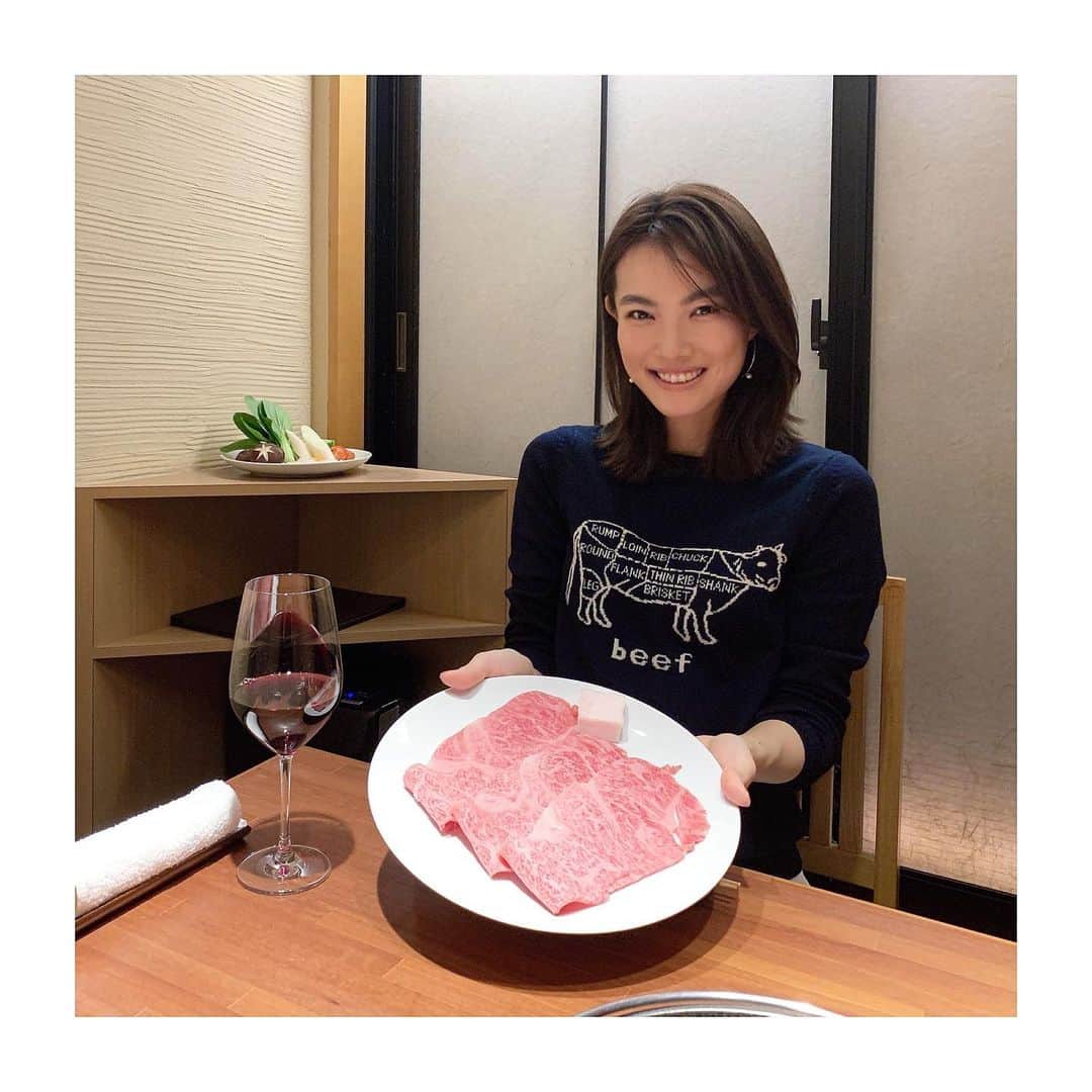 古川美有さんのインスタグラム写真 - (古川美有Instagram)「念願のすき焼き♡ beefニットで気合十分でした🐄笑 . #肉 #すき焼き #今福 #beef #sukiyaki #muveil」1月13日 21時08分 - miyukogawa