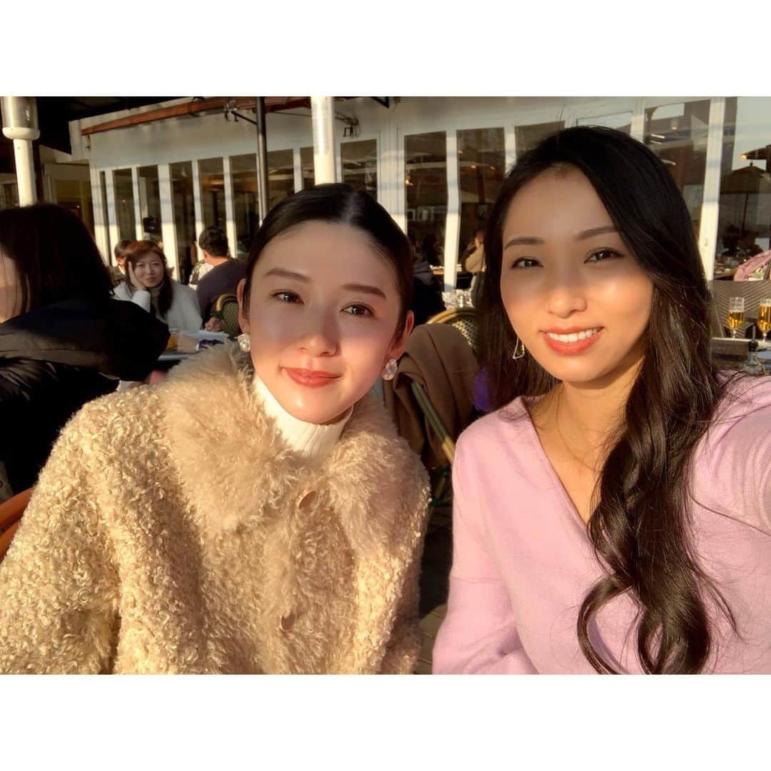神戸麻衣さんのインスタグラム写真 - (神戸麻衣Instagram)「連勤後のお休みは、ゆいさんとランチ🍴💓 いつも美しくて🌹優しくて大好きなお方☺️❤️ . お仕事の話もプライベートな話も美容の話もとっても楽しかったです😌✨ . ずっと行ってみたかったCANAL CAFEは、ちょうどお天気も良くて、テラス席がポカポカ温かくて良かった☀️ 桜の時期にも来たいな🌸 今度はボートに乗ろうか…🚣‍♀️笑 . 今週はお仕事掛け持ちで忙しいけどチャージできたので、頑張って乗り切ります✊ #model #撮影 #mc #リポーター #司会 #instructor #スポーツmc #モデル #shooting #神戸麻衣」1月13日 21時05分 - mai_g916