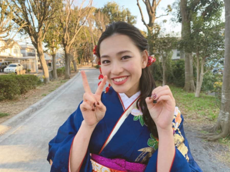 北村優衣さんのインスタグラム写真 - (北村優衣Instagram)「新成人の皆さん、おめでとうございます🥀 北村も無事成人式を迎えることができ、 成人の仲間入りをしました。 責任持って楽しみます、これからも。 #成人式  #成人の日」1月13日 21時14分 - kitamura_y910