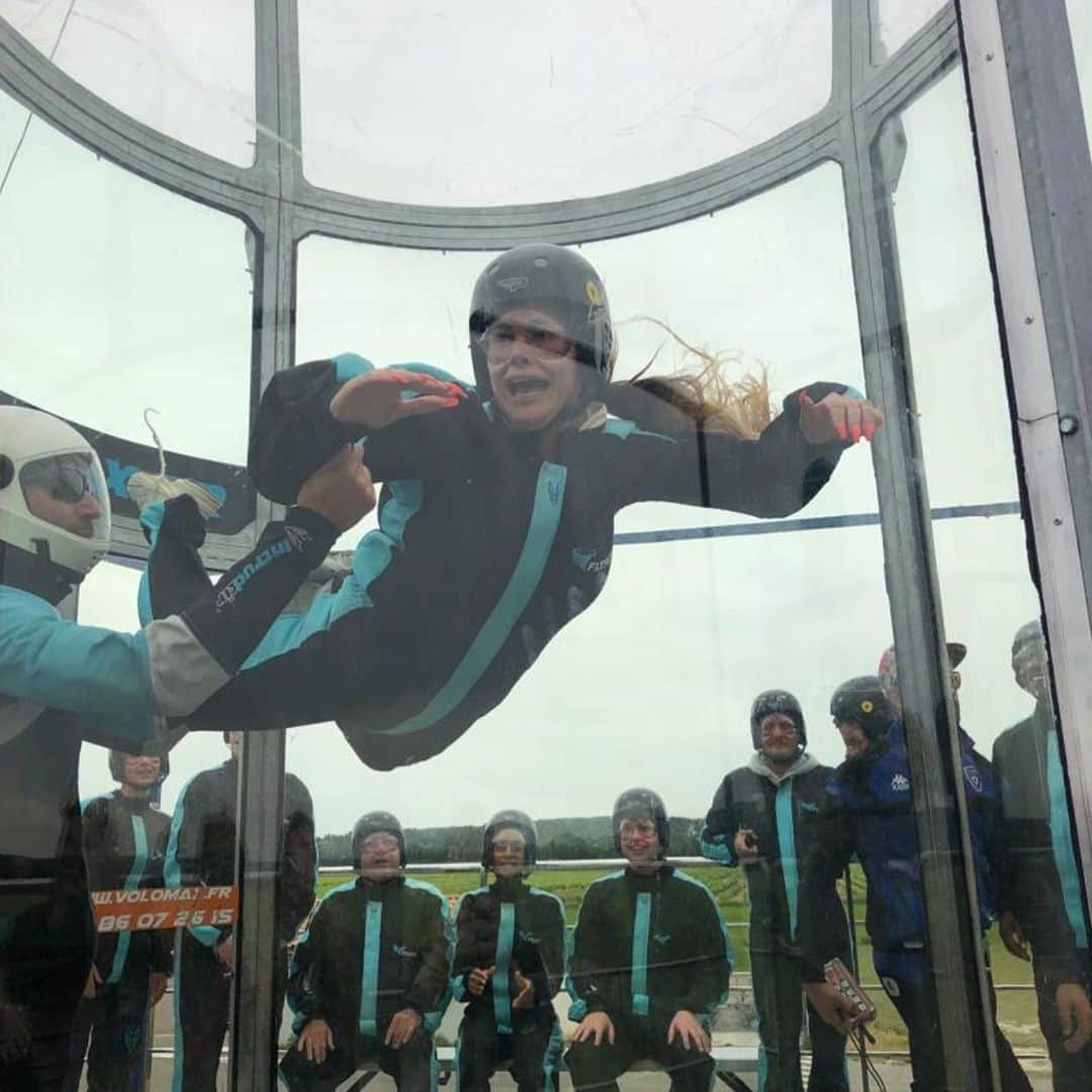 ジョージア・コウソウロウのインスタグラム：「Iv always wanted to fly untill I did this ... IT WAS SCARYYYYYY!! Who’s done this before??」