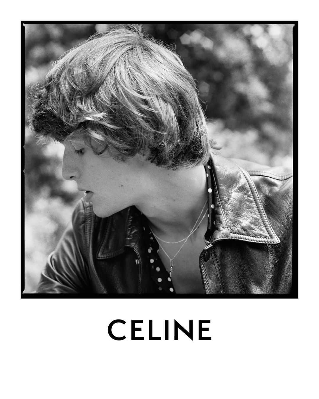 Celineさんのインスタグラム写真 - (CelineInstagram)「CELINE MEN SUMMER 20 TOM PHOTOGRAPHED ON THE FRENCH RIVIERA BY @HEDISLIMANE IN JULY 2019 ⠀⠀⠀⠀⠀⠀⠀⠀⠀⠀ COLLECTION AVAILABLE NOW IN STORE AND CELINE.COM ⠀⠀⠀⠀⠀ #CELINEBYHEDISLIMANE」1月13日 22時01分 - celine