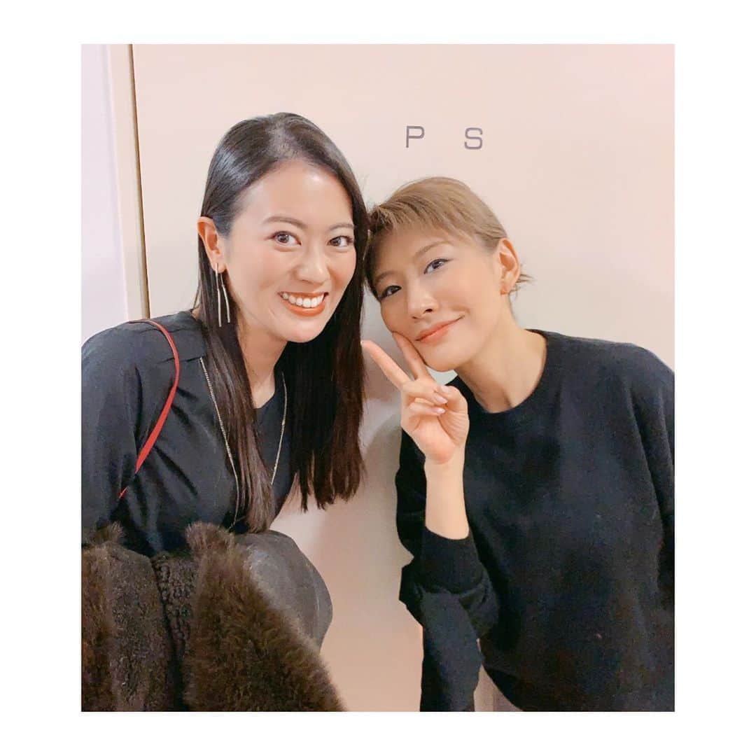 煌月爽矢のインスタグラム：「.﻿ .﻿ 2020年朴璐美さん舞台観劇初め😂﻿ ﻿ ﻿ #グッドバイ　めちゃくちゃ面白かったです！﻿ ﻿ ﻿ ソニンさんが無骨だけどチャーミングな役をうまーーーく表現されててとっても魅力的でした✨✨﻿ ﻿ 良い舞台を観た後って本当エネルギー貰えます。﻿ ﻿ ﻿ #亀有って初めて行った﻿ #これからシアタークリエ公演もあるそう﻿ #脚本も面白いし役者さんも素晴らしい﻿ ﻿ ﻿ ﻿ ﻿」