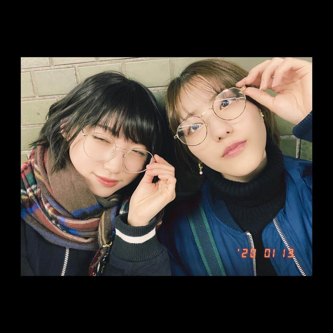 太田夢莉さんのインスタグラム写真 - (太田夢莉Instagram)「偶然メガネおそろいはほんまにやめてほしい #しかもゴールドってところまで一緒 #恥ずかしかった #同期」1月13日 22時26分 - yustagram12