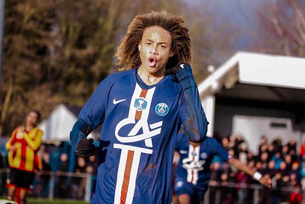 シャビ シモンズさんのインスタグラム写真 シャビ シモンズinstagram First Game Of The Year First Win First Goal And First Assist S Icicestparis Keeppushing Footballdreams Everydayisdayone Futbol Sport Team Football
