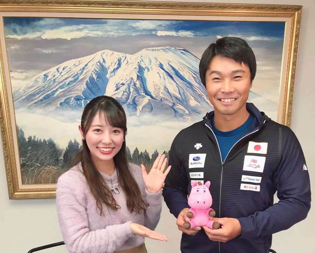 花田凌南のインスタグラム：「* #東京オリンピック カヌー日本代表に内定している 水本圭治選手にインタビューしてきました🎤 * すごく優しい人柄と笑顔が印象的でしたが、 オリンピック予選には4度挑戦し 今回初めて代表入り。 これまでたくさんの悔しい思いを されてきたそうです。 なかなか結果が出ない時に どう気持ちを切り替えたのか伺ってきました🛶 明日の夕方ニュースで放送予定です✨ * #カヌー #日本代表 #東京五輪  #水本圭治 選手と #mit くん🦛 #岩手 #めんこいテレビ #アナウンサー」