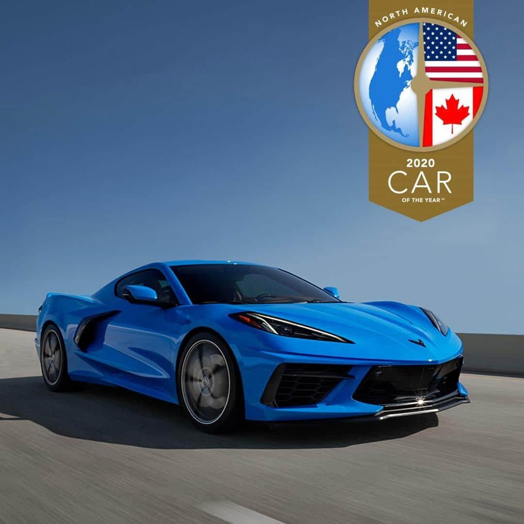 シボレーのインスタグラム：「The judges' official stamp of "impressive performance." The all-new mid-engine #Corvette #Stingray was voted 2020 North American Car of the Year.」