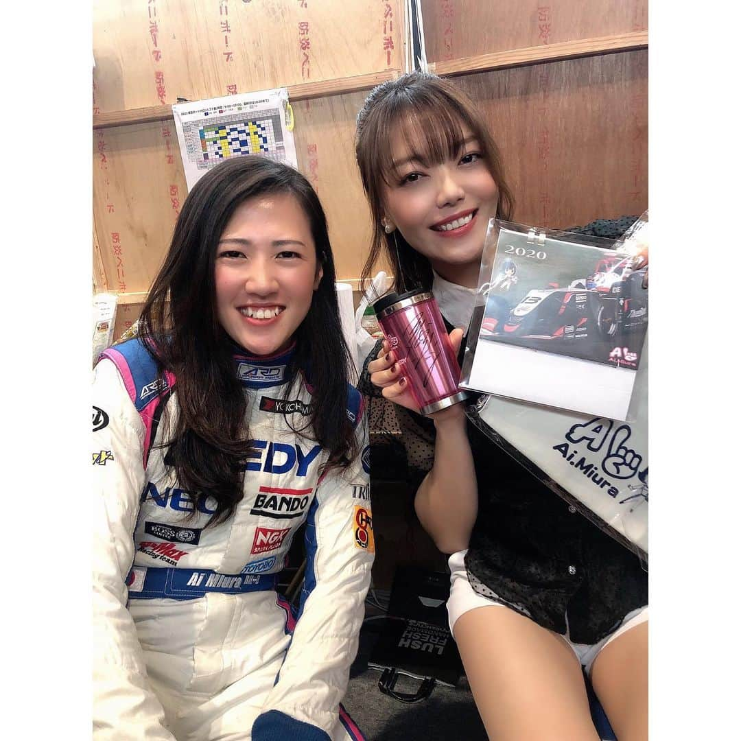 今村仁美さんのインスタグラム写真 - (今村仁美Instagram)「#三浦愛  選手と♡ 今季も愛ちゃんの活躍たのしみ！🏎 初MCのお仕事で、愛ちゃんと一緒にトークショー出来て幸せでした！ #東京オートサロン2020  #レーシングドライバー #EXEDY」1月13日 22時45分 - imamura_hi