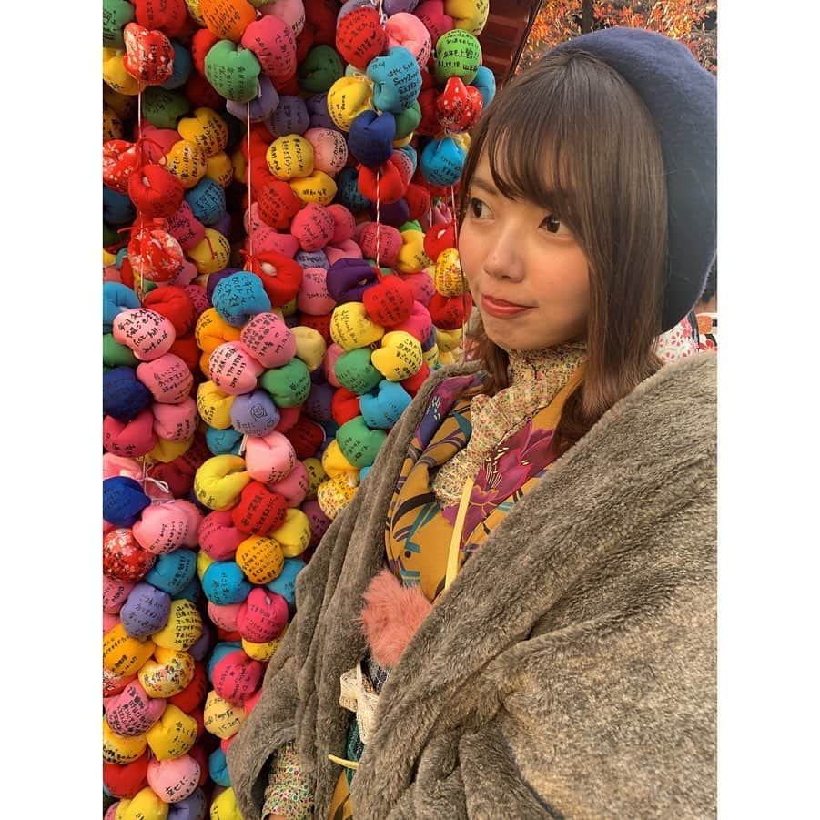 加藤里奈（カトリーナ）さんのインスタグラム写真 - (加藤里奈（カトリーナ）Instagram)「❤️🧡💛💚💙💜 八阪庚申堂にも行きました🙆‍♀️ * * * #八阪庚申堂 #神社巡り #神社好きな人と繋がりたい #神社好き #神社仏閣  #京都 #京都観光 #京都旅行 #京都巡り #着物 #着物ヘア #着物コーディネート #着物レンタル #着物女子 #着物好き #きもの #きものコーディネート #きもの女子 #きものコーデ #お着物 #着物生活 #kimono #kimonostyle #kimonofashion #タビジョ #インスタ映え #映えスポット #女子旅 #女子旅行 #人気スポット」1月14日 1時01分 - rinakatoktriiina